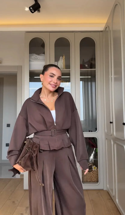 Conjunto Premium Belted SoftFit™ – Calidez, Estilo y Silueta Definida