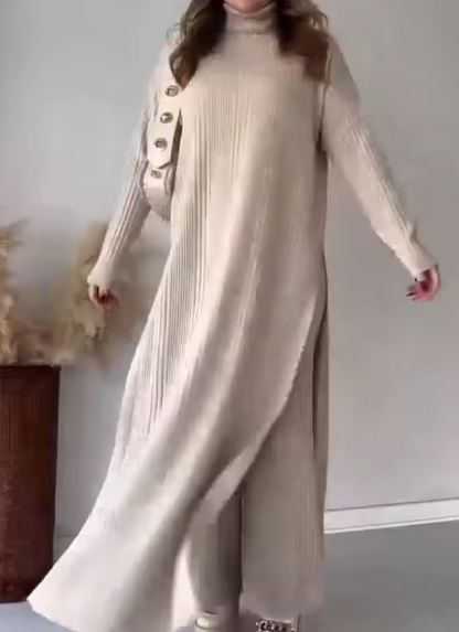 Elegancia Modesta: El Conjunto de Punto Liso de Dos Piezas