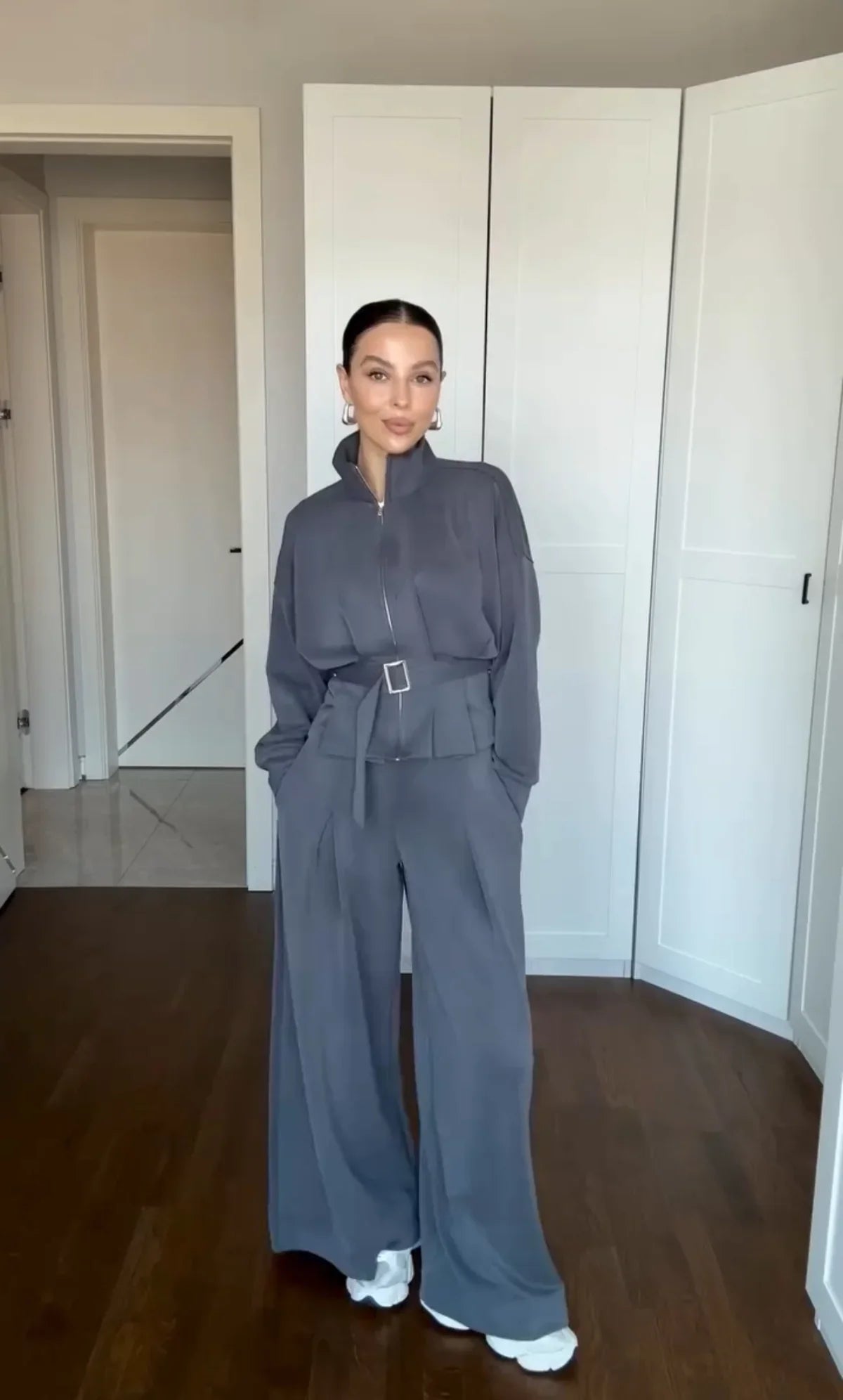 Conjunto Premium Belted SoftFit™ – Calidez, Estilo y Silueta Definida