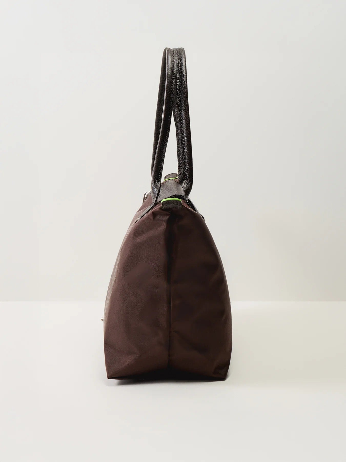Lola - Bolso Mediano con Diseño Plegable y Estética Longchamp