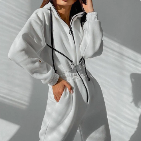 Conjunto SkyFit: Energía y Estilo en Cada Movimiento