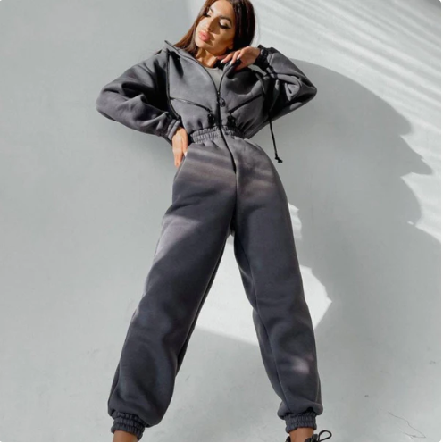 Conjunto SkyFit: Energía y Estilo en Cada Movimiento